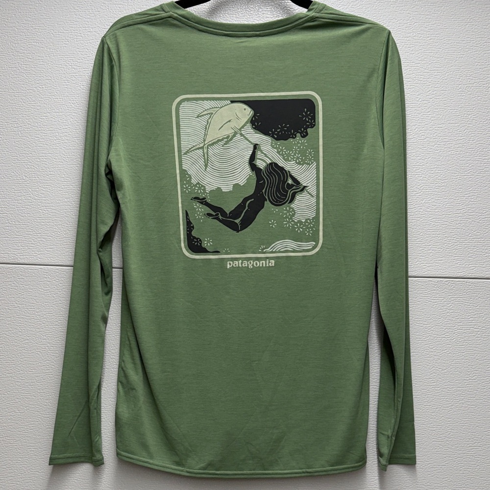 Patagonia Women's Green Long Sleeve Tee - Picture 2 of 8
